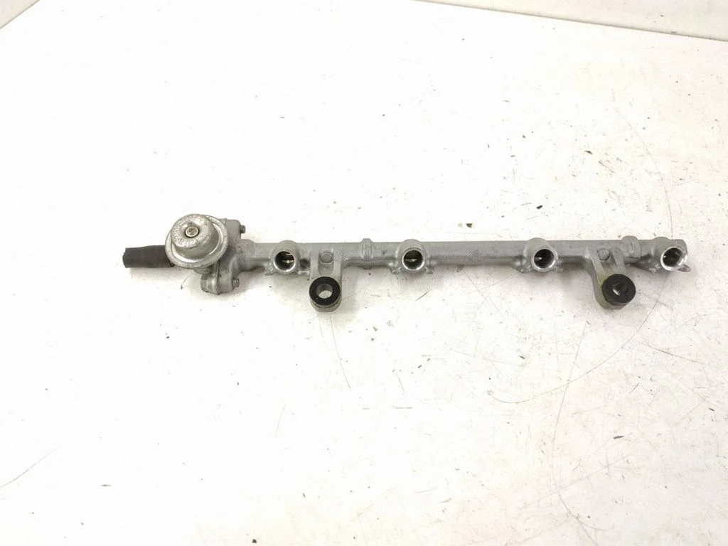 Fuel main line pipe – Toyota Yaris (2006-2011)