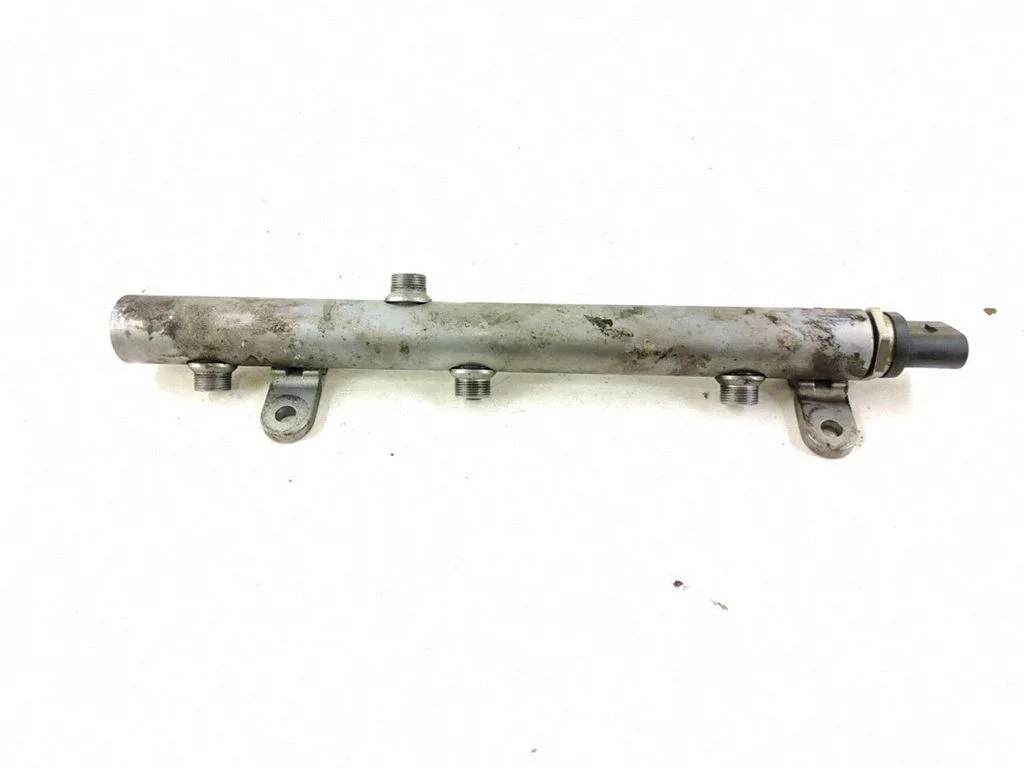 Fuel main line pipe
