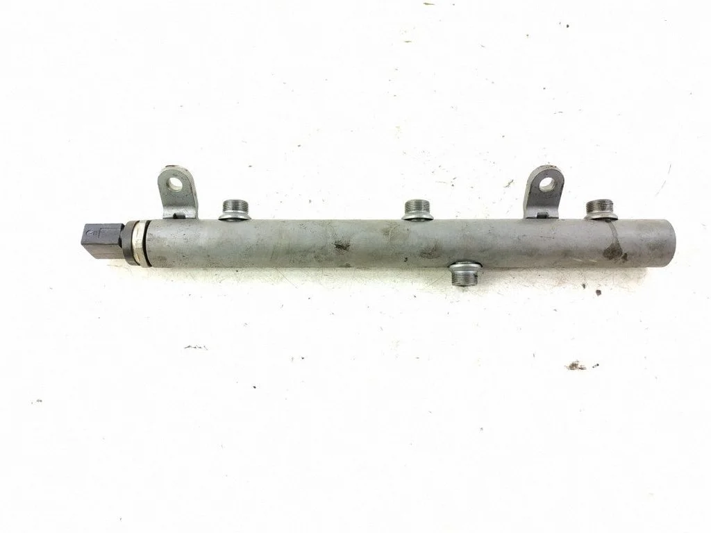 Fuel main line pipe – Mercedes-Benz CLS-Class C218 X218 (2011-2017)