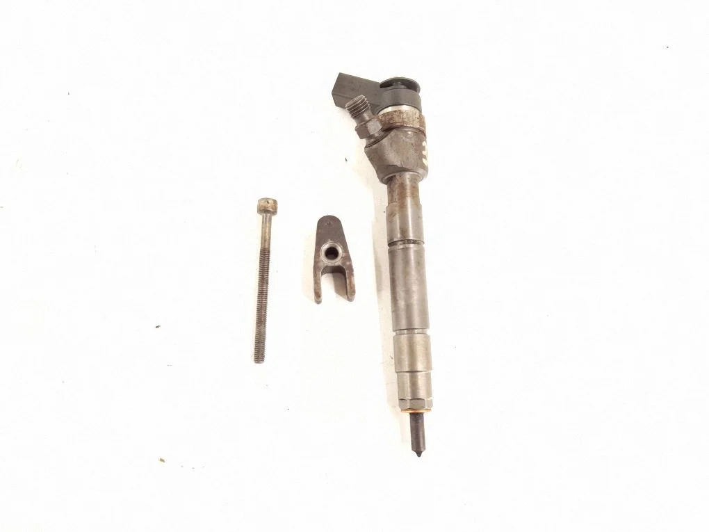 Fuel injector