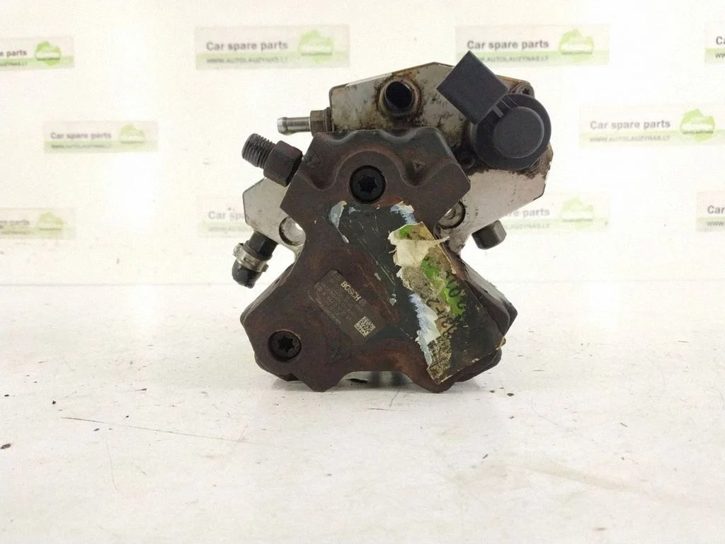 Fuel injection high pressure pump – Mercedes-Benz C-Class W203 (2000-2007)
