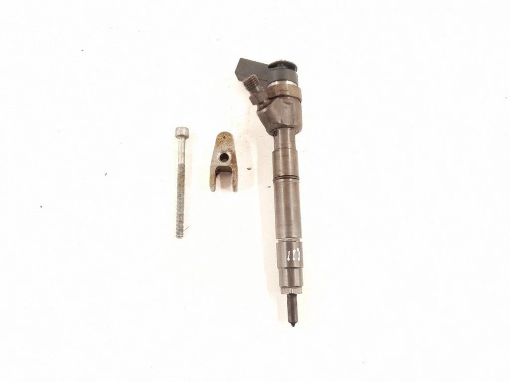 Fuel injector