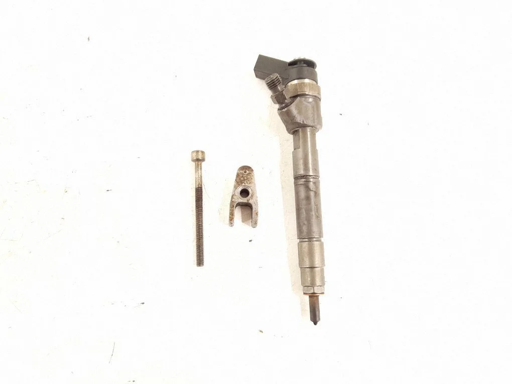 Fuel injector