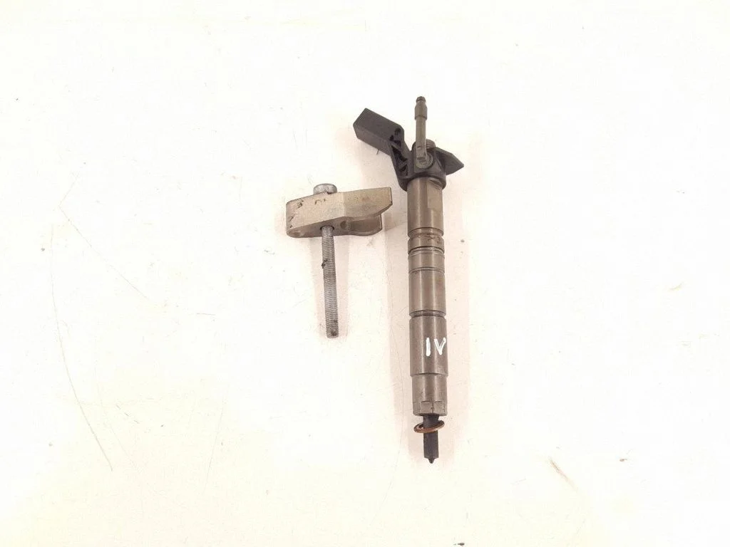 Fuel injector