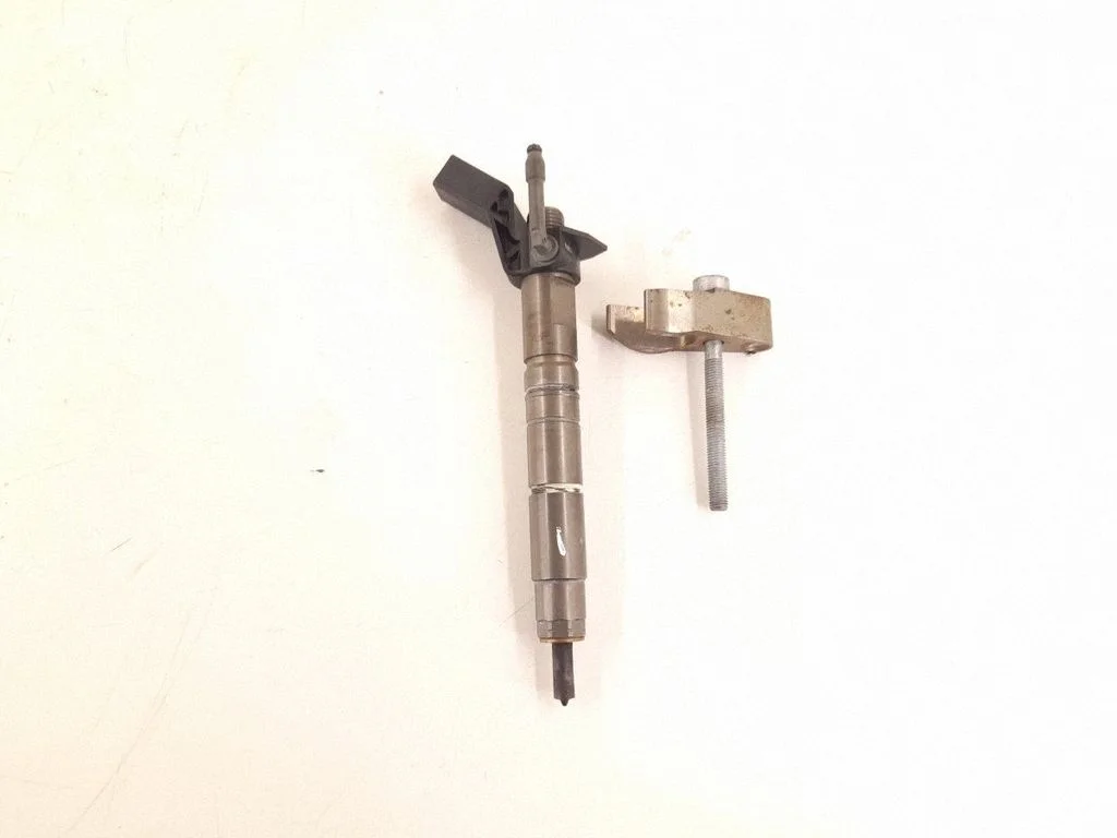 Fuel injector