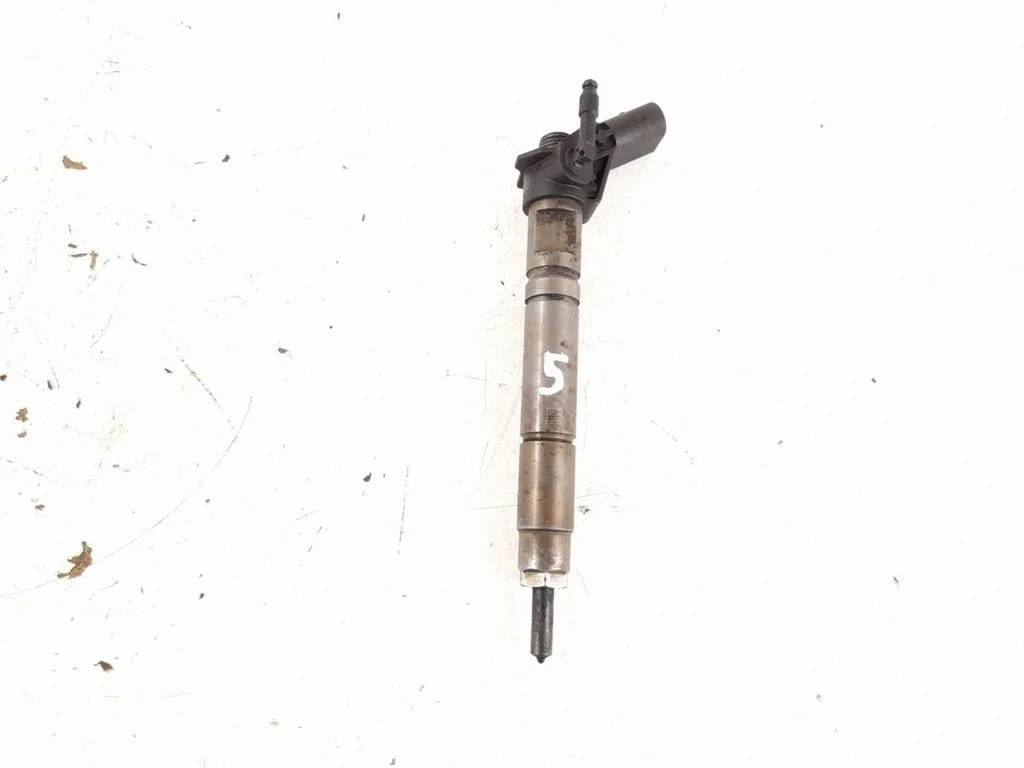 Fuel injector