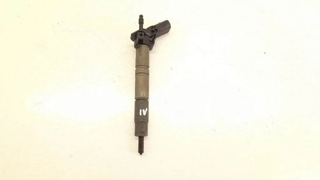 Fuel injector
