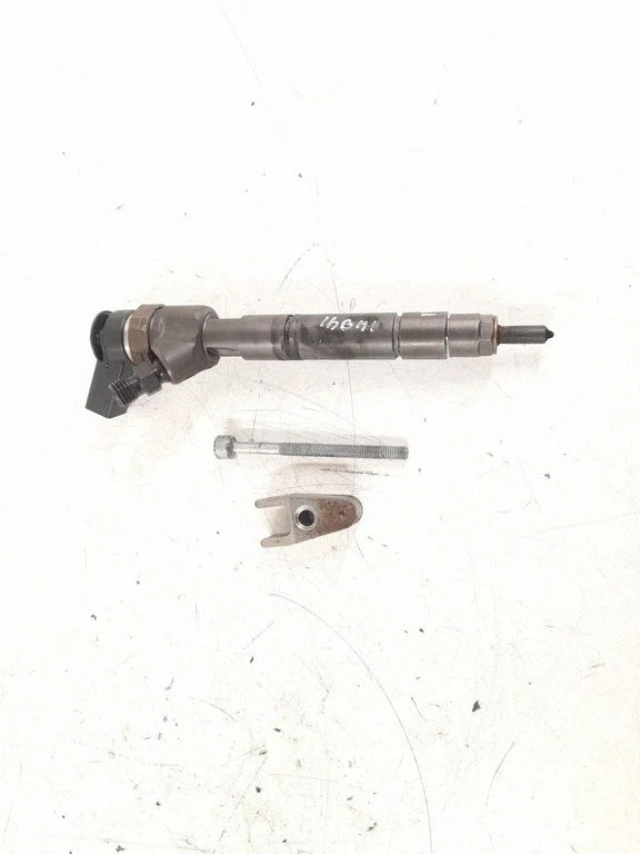 Fuel injector