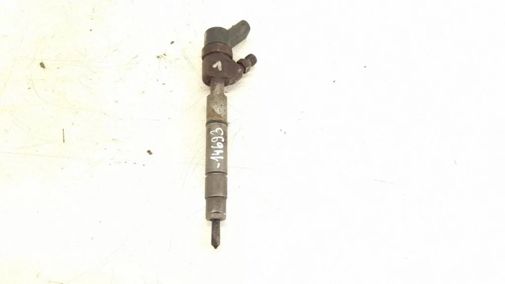 Fuel injector