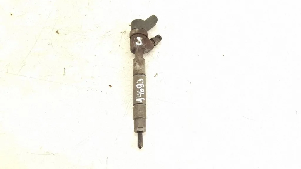 Fuel injector