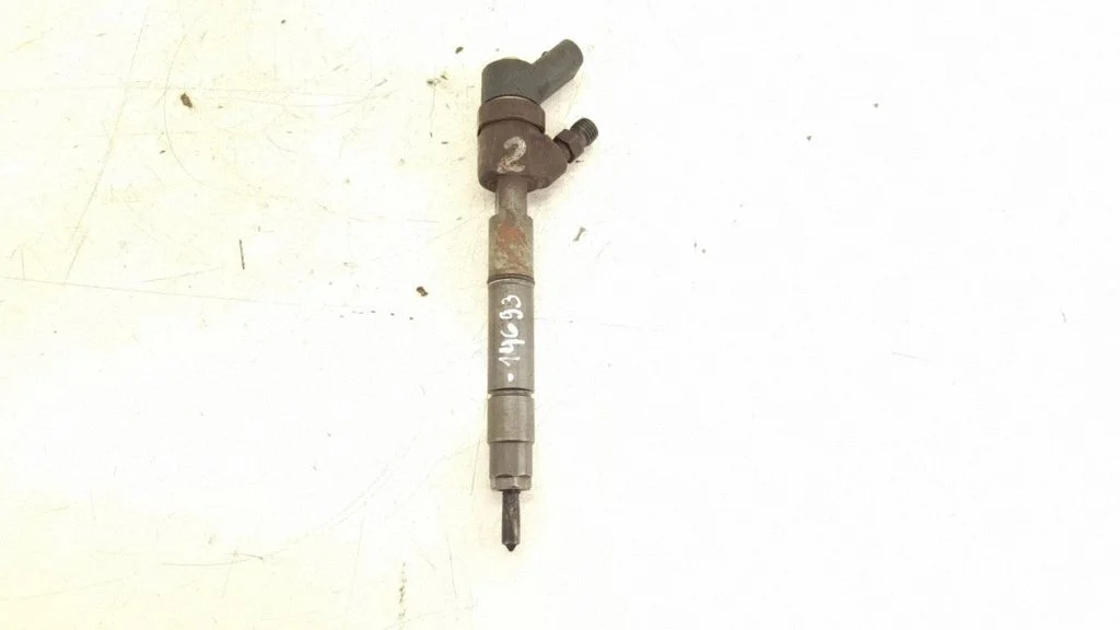 Fuel injector