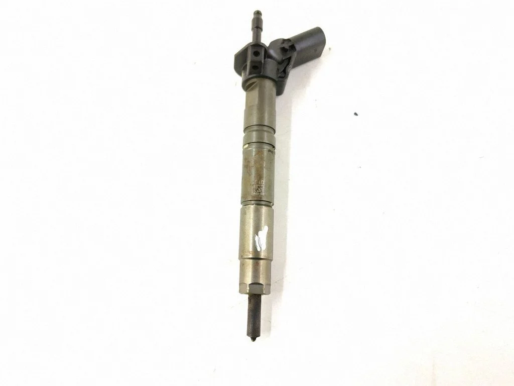 Fuel injector