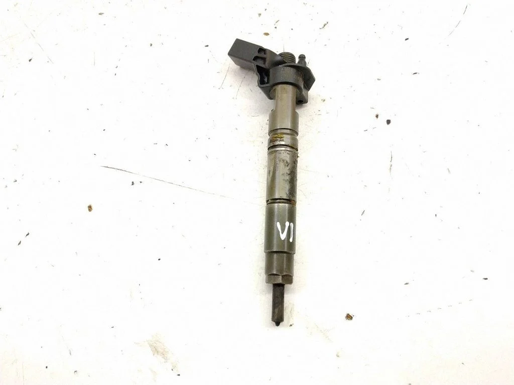 Fuel injector