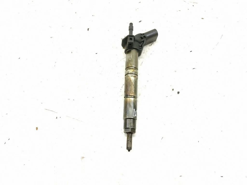Fuel injector