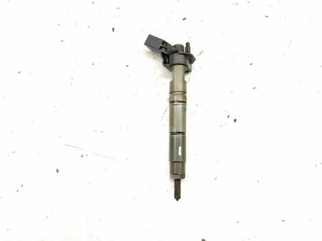 Fuel injector