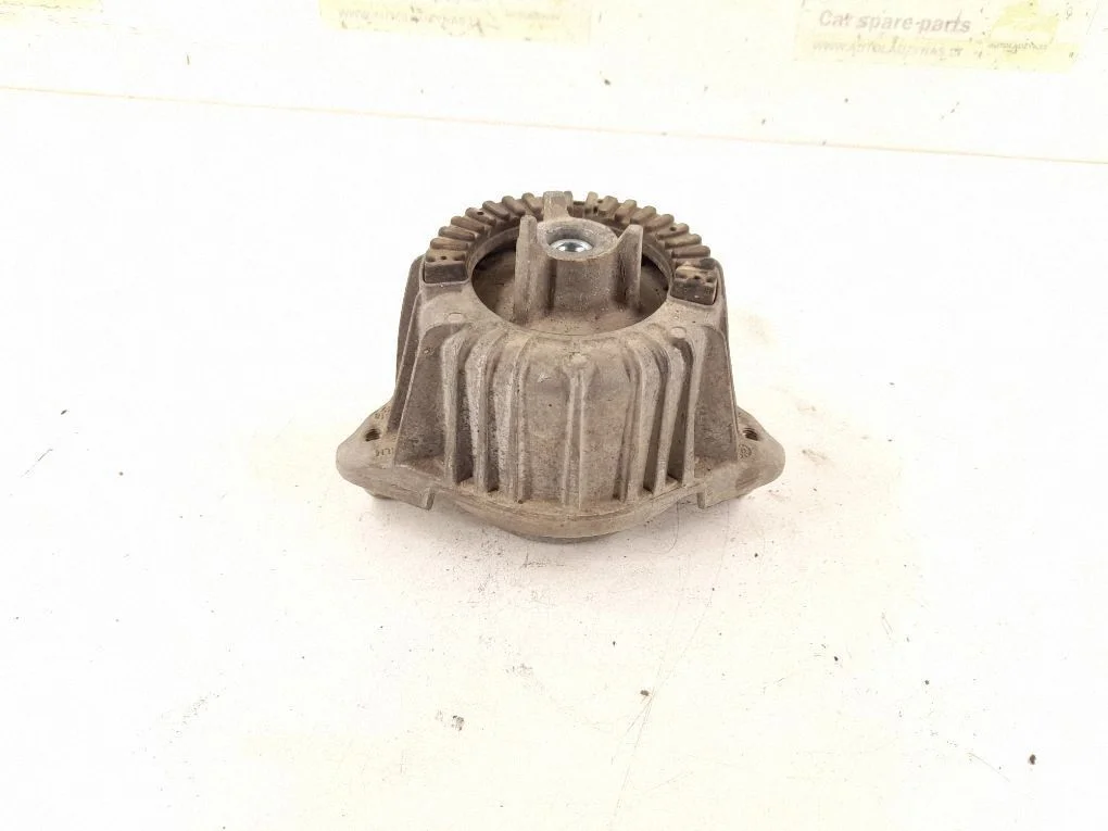 Engine mount bracket – right