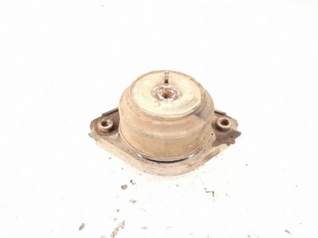 Engine mount bracket – right