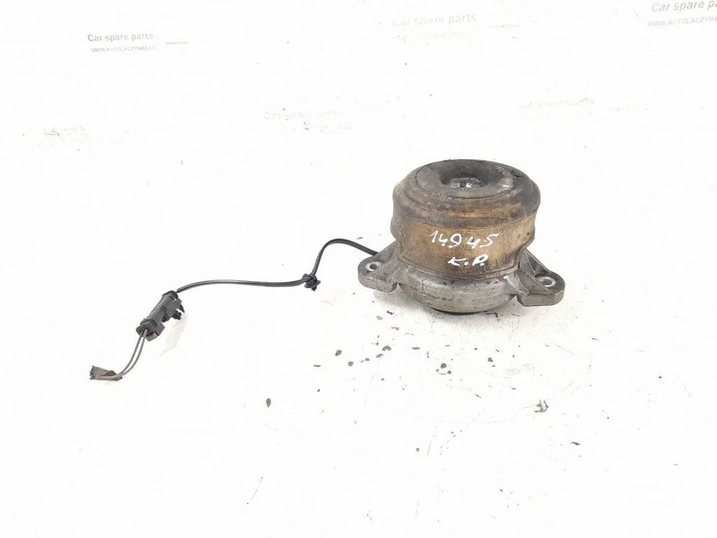 Engine mount bracket – left