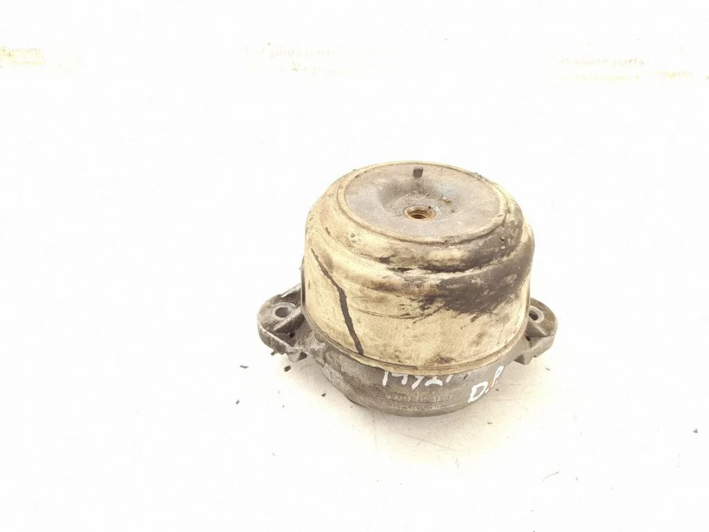Engine mount bracket – right
