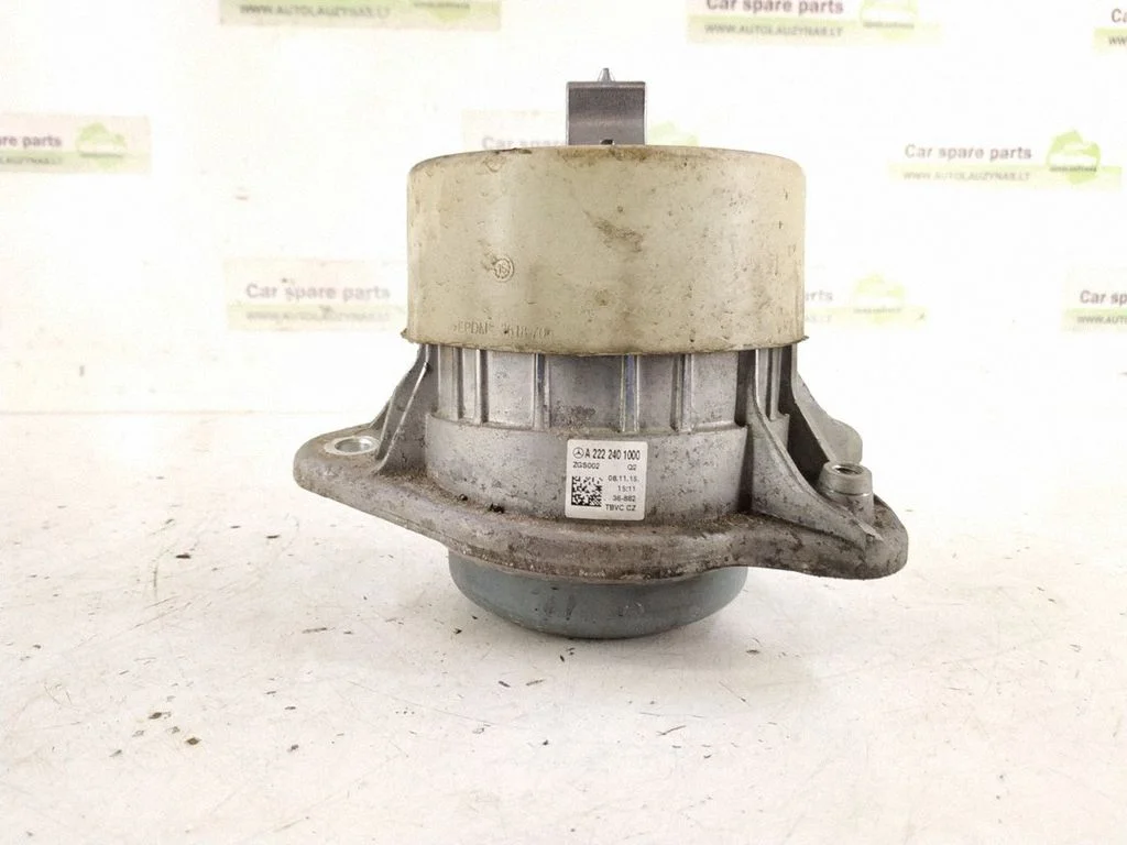 Engine mount bracket – Mercedes-Benz S-Class C217 (2015-2020)