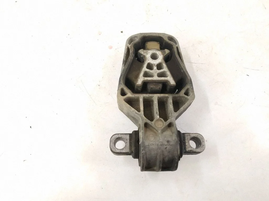 Mootori kinnituskronstein – tagumine