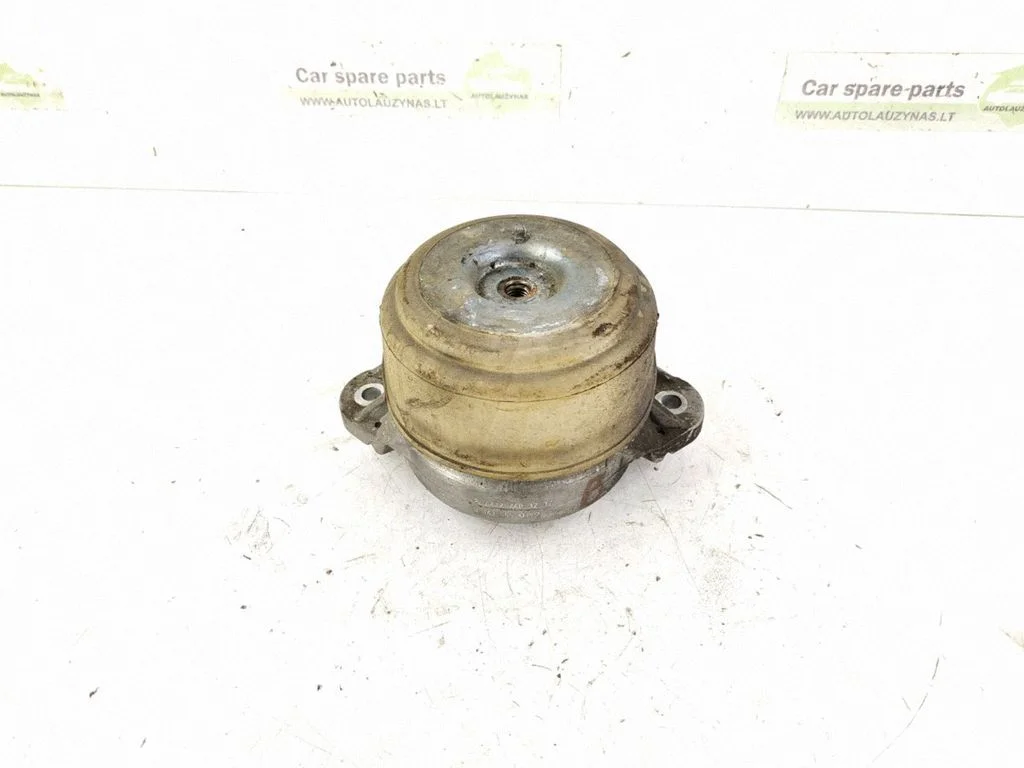 Engine mount bracket – left