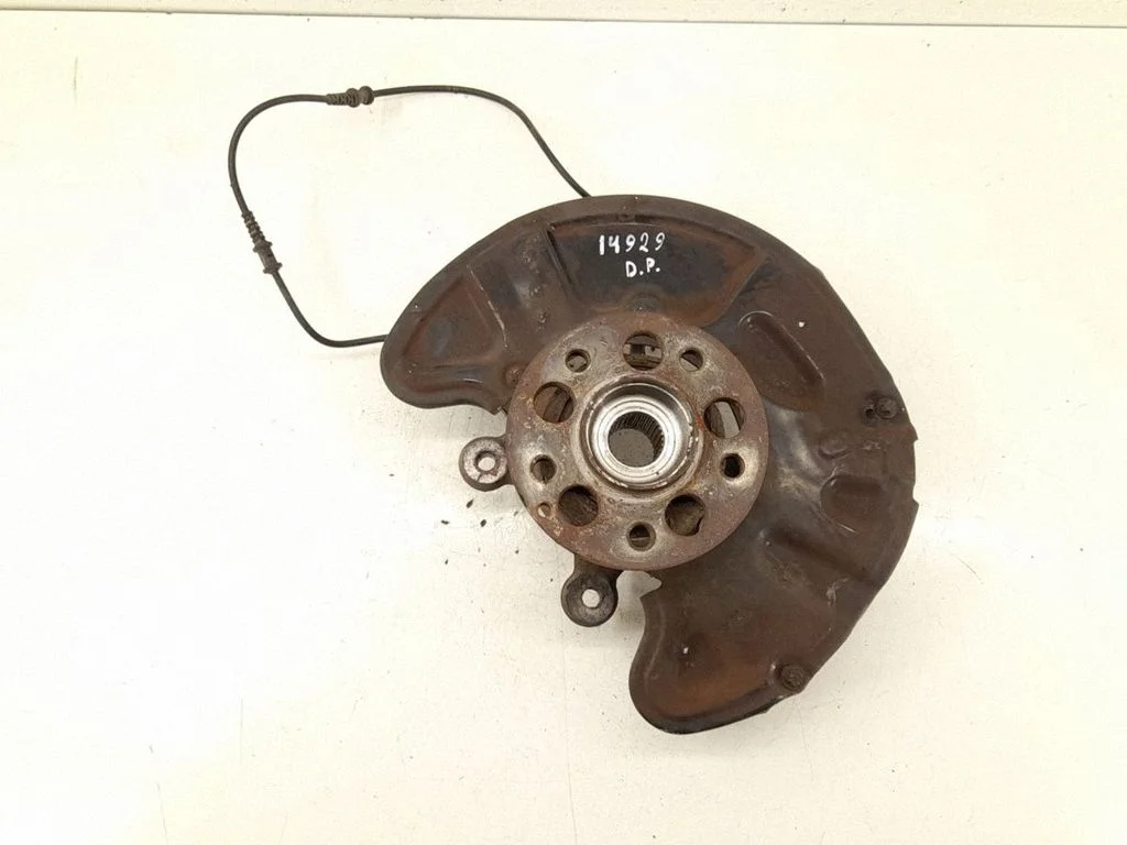 Front wheel hub – front right