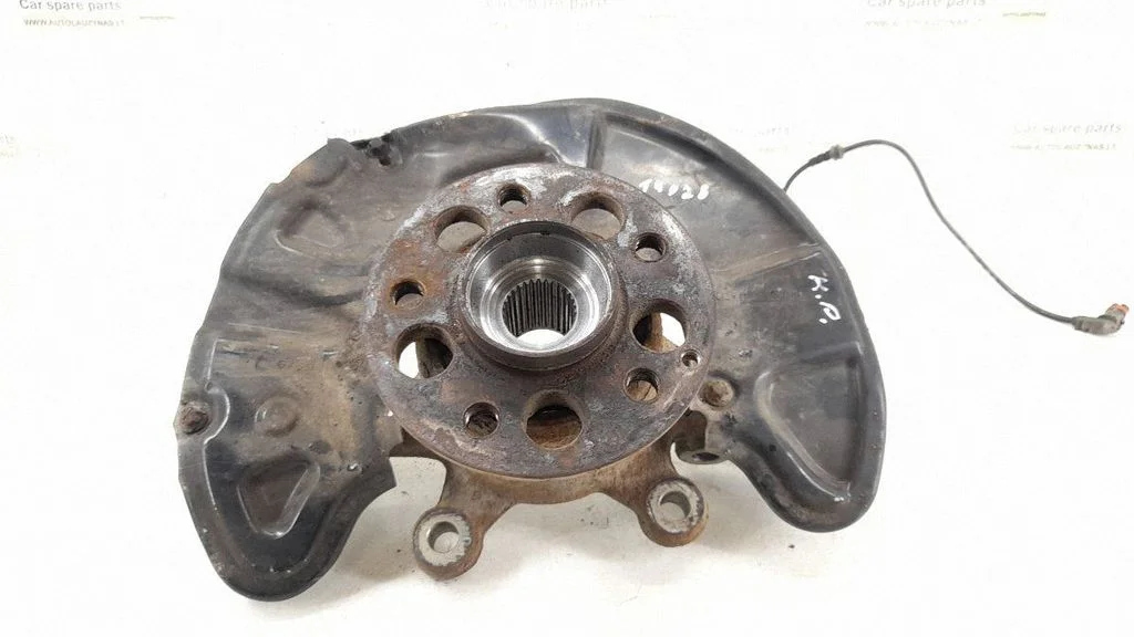 Front wheel hub – front left