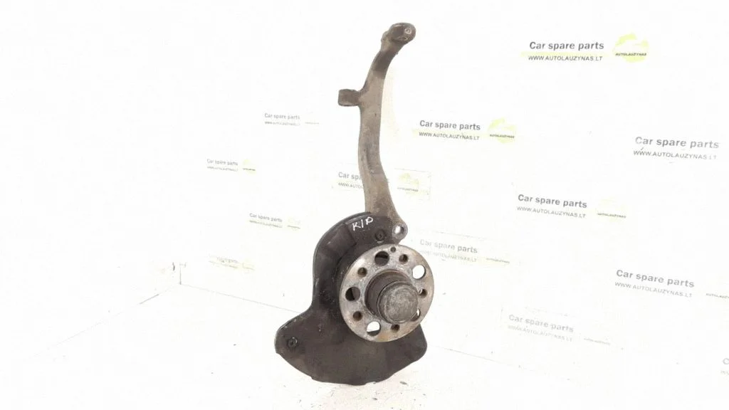Front wheel hub – front left
