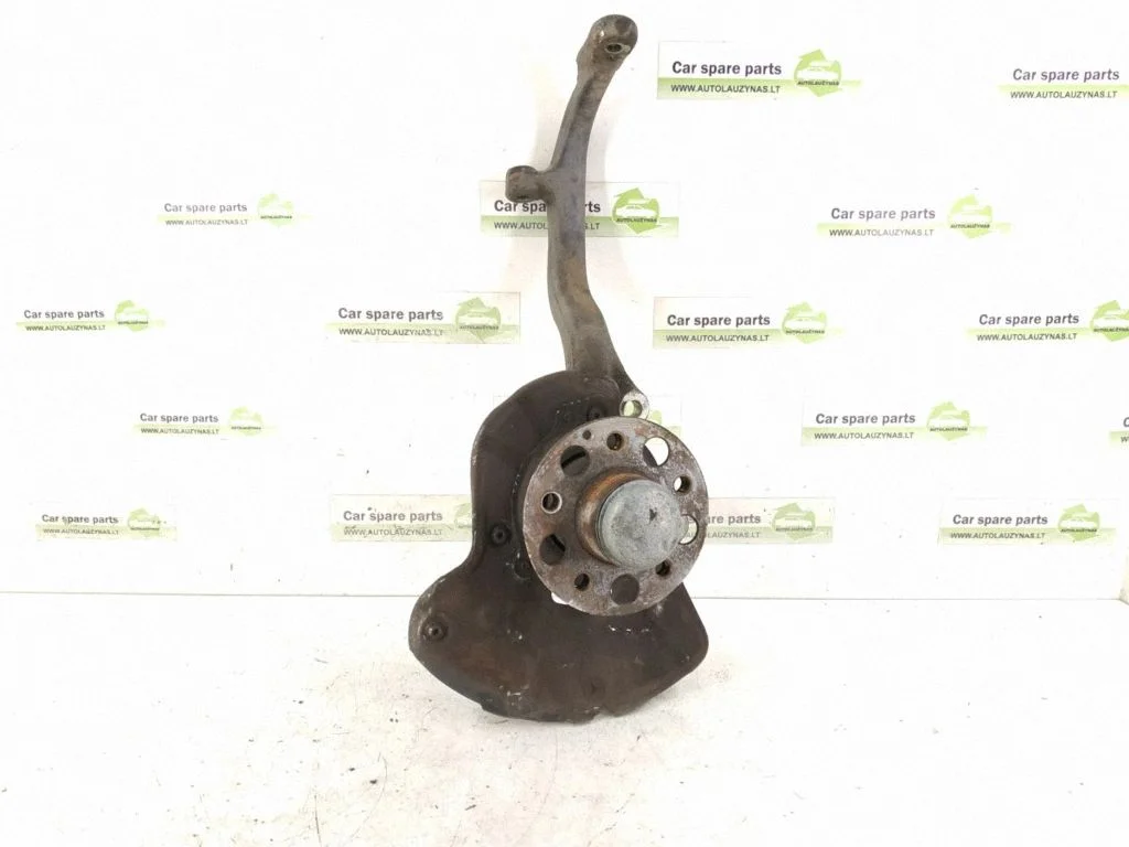 Front wheel hub – front left