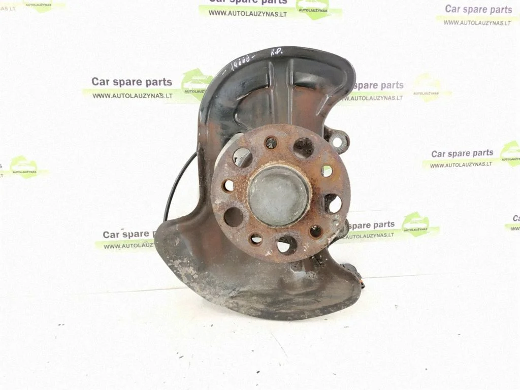 Front wheel hub – front left