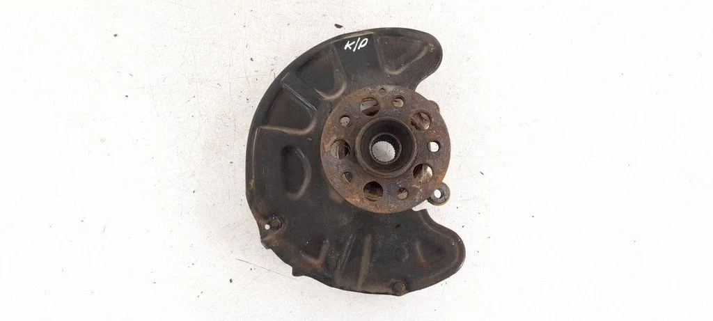 Front wheel hub – front left