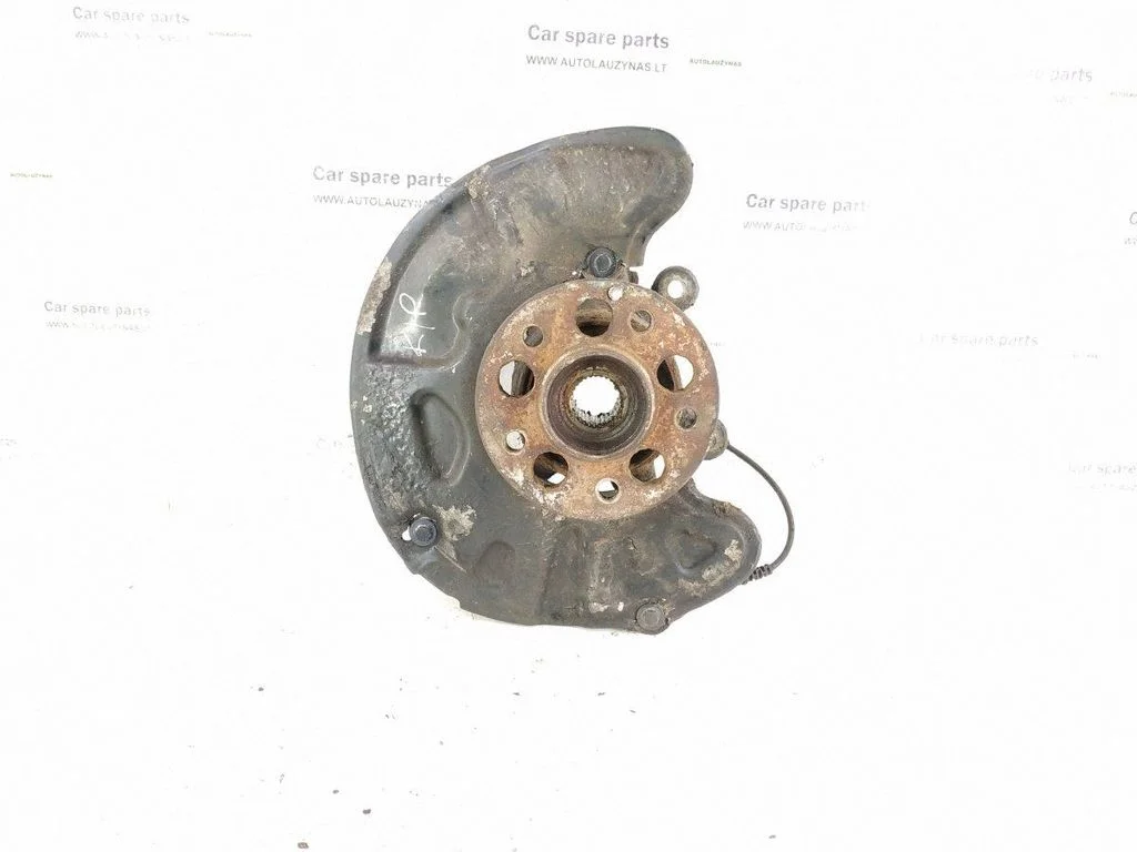 Front wheel hub – front left