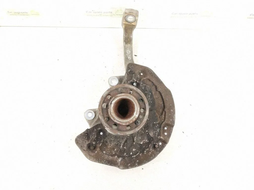 Front wheel hub – front right