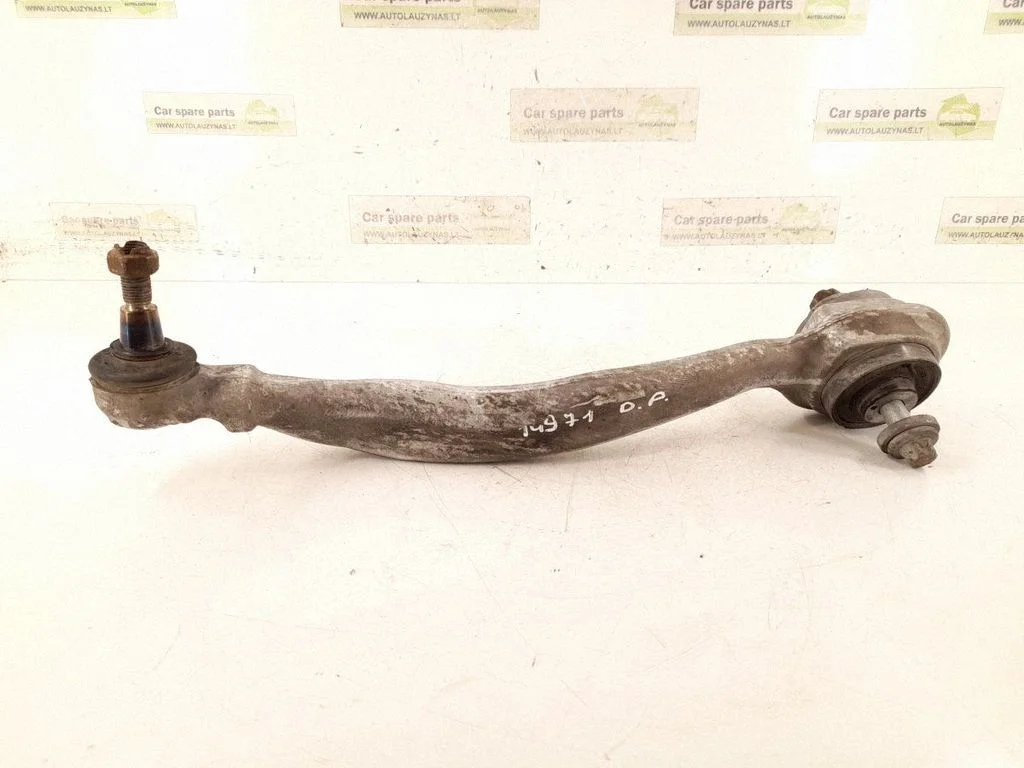 Front control arm – right