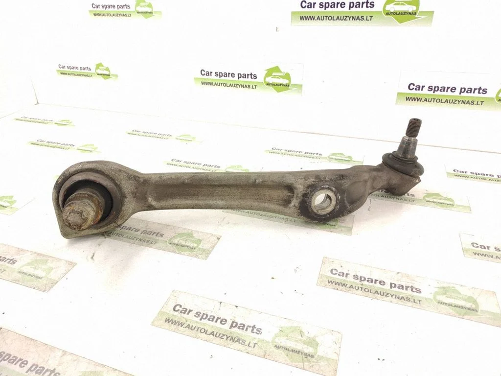 Front control arm – right