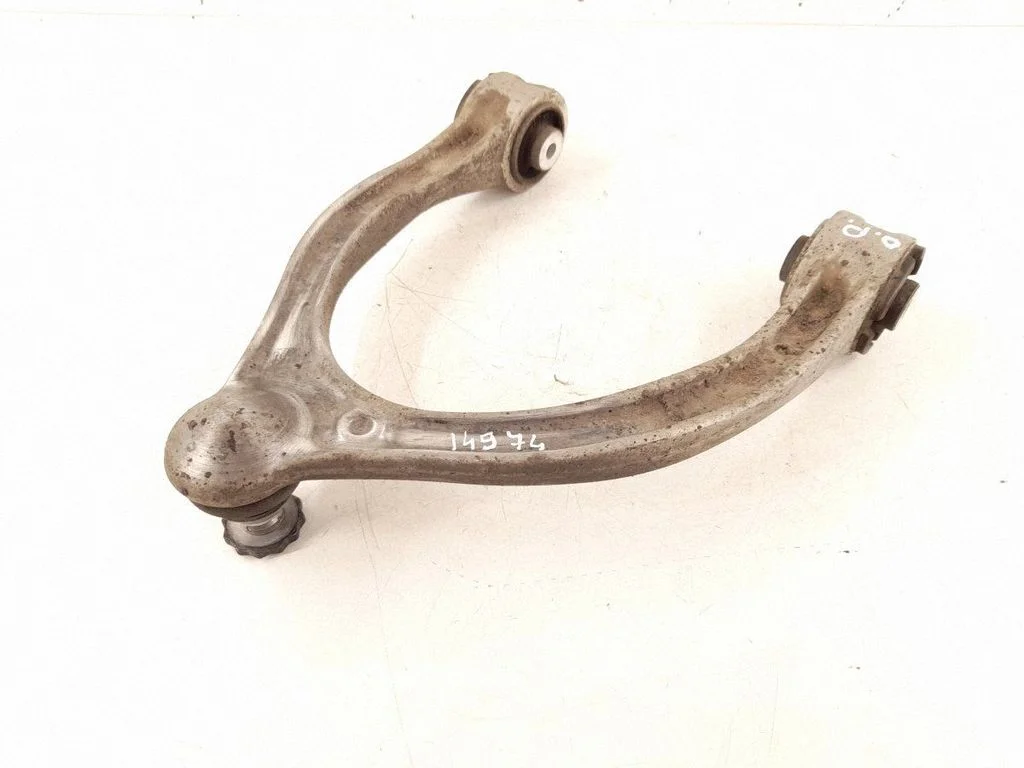 Front control arm – right