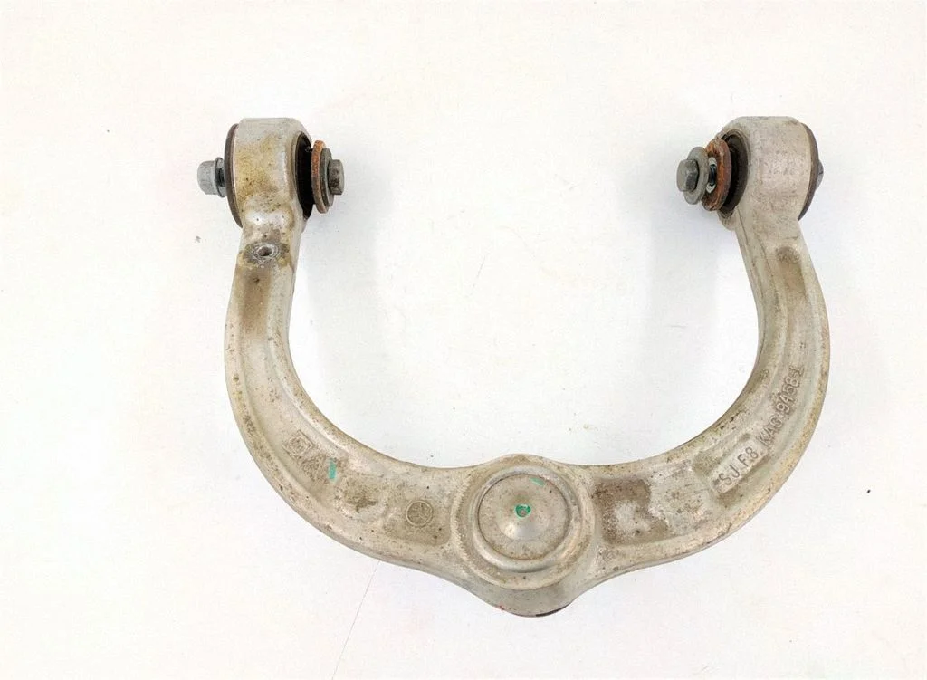 Front control arm – left