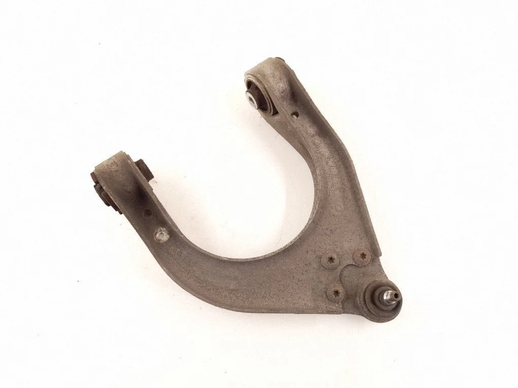 Front control arm – right