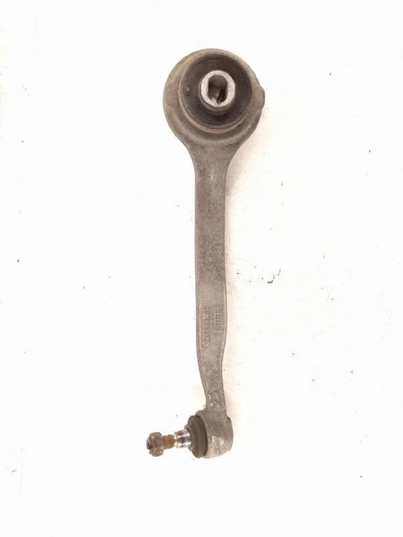 Front control arm – left