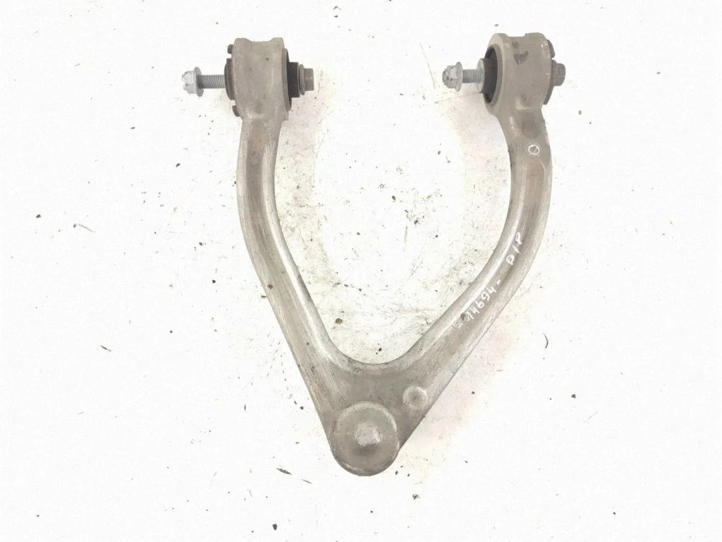 Front control arm – right