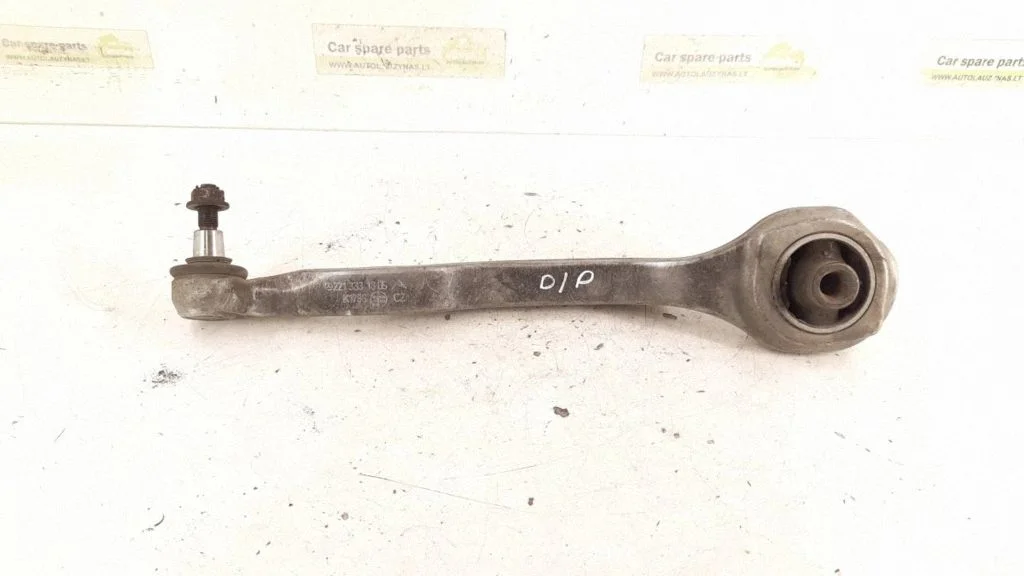 Front control arm – right