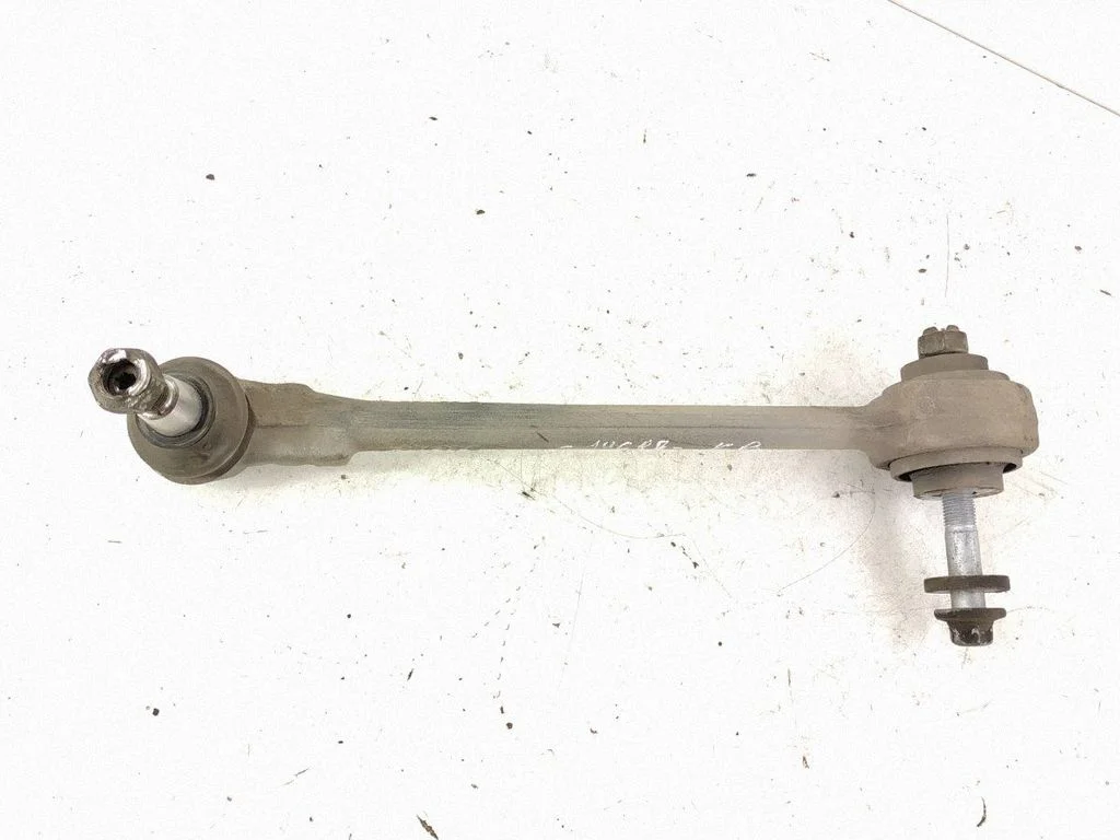 Front control arm – left