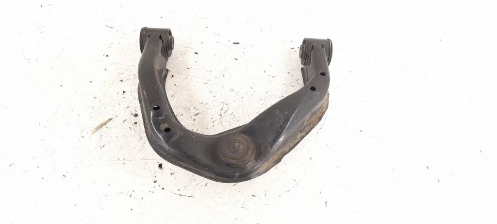 Front control arm – left