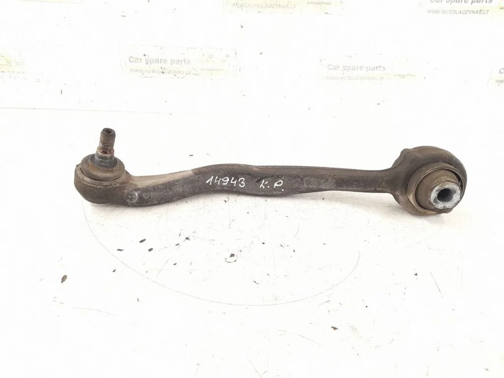 Front control arm – left