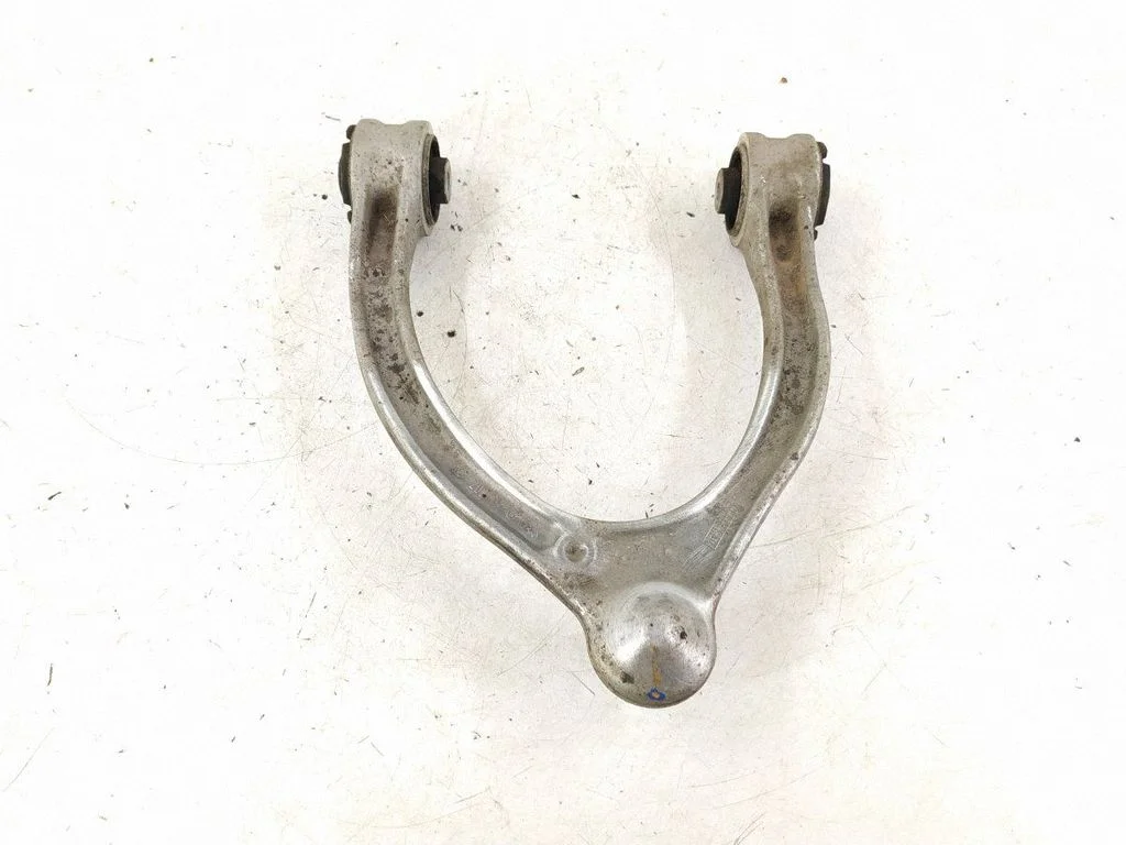 Front control arm – left