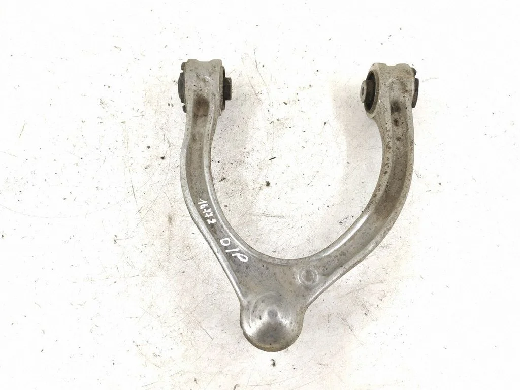 Front control arm – right