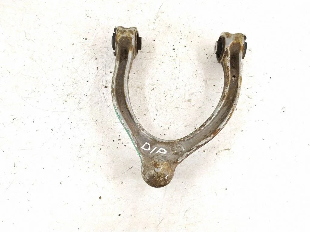 Front control arm – right