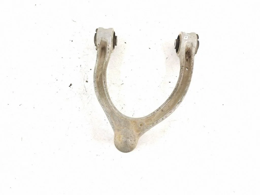 Front control arm – right