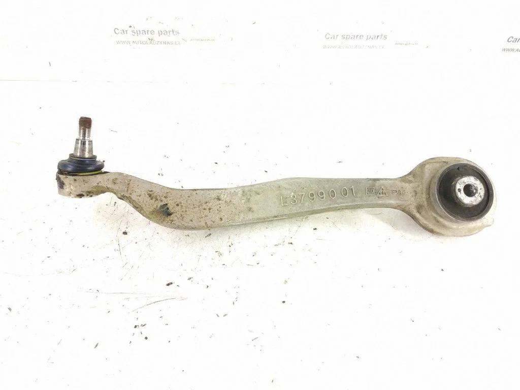 Front control arm – left